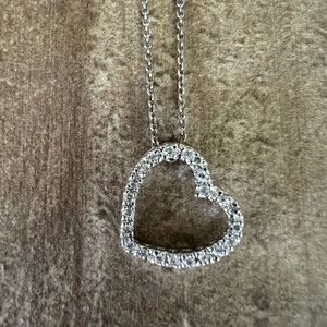 925 Silver Sparkly Heart Necklace